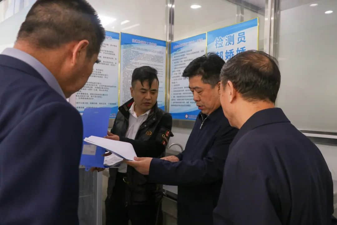 守卫食品安全 共享美好“食”光丨市领导到我校检查食品安全工作并给予高度评价