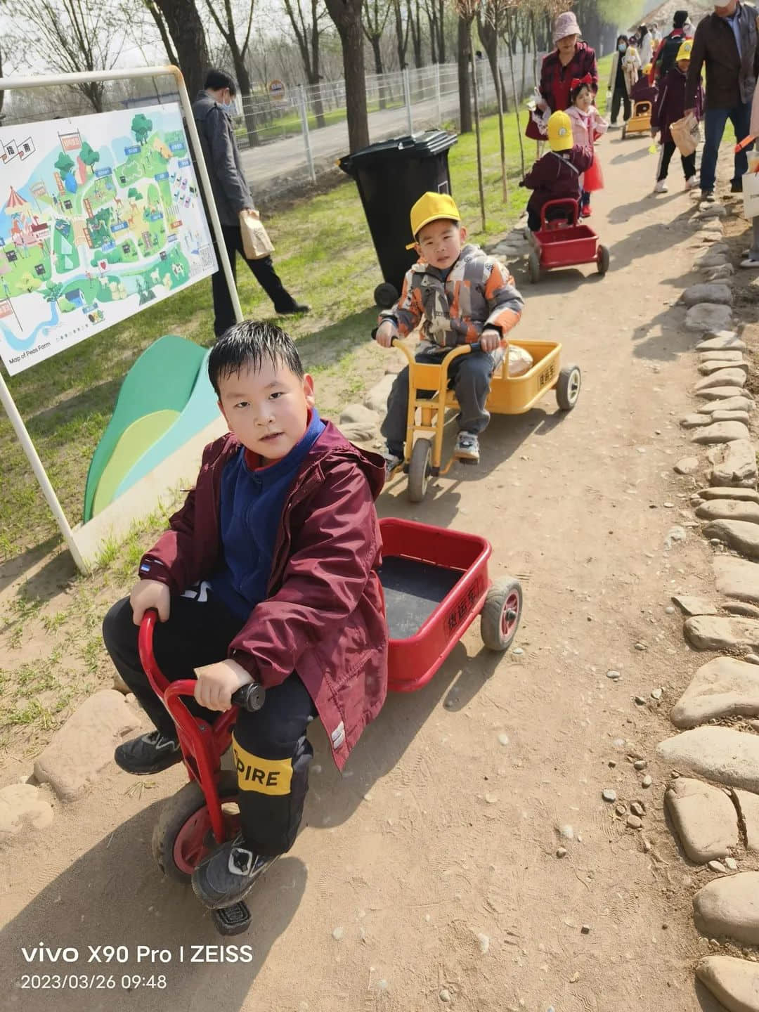 【立小•班本课程】小报大文章 习作展风采 | 二十班习作主题班本课程纪实