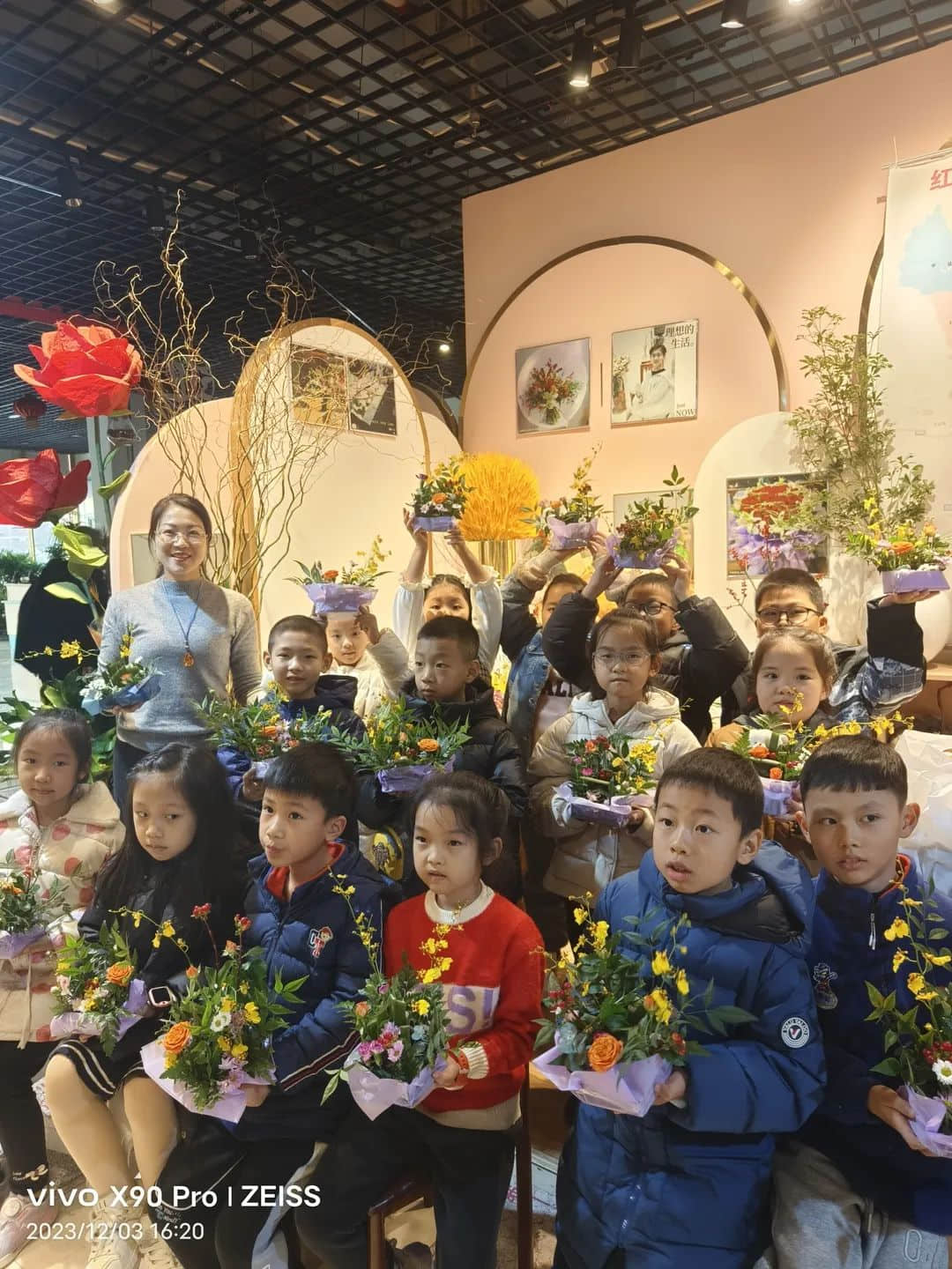 【立小•班本课程】小报大文章 习作展风采 | 二十班习作主题班本课程纪实