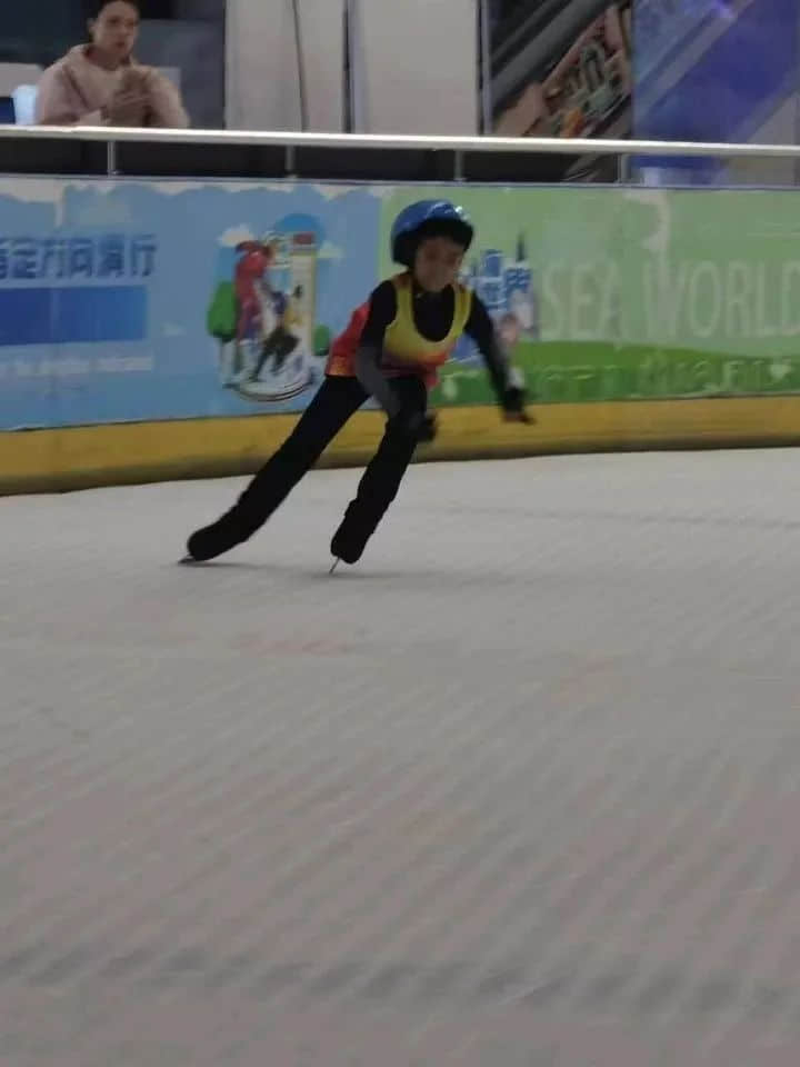 【立小•喜报】喜报来啦！我校在高新区第五届校园冰雪运动会荣获佳绩