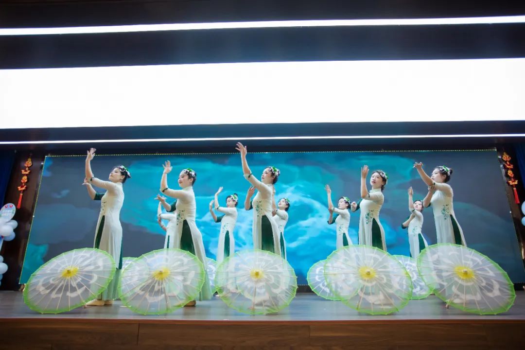 瑞雪丰年正当时 砥砺奋进启新篇丨私立一中年会盛典隆重举行！