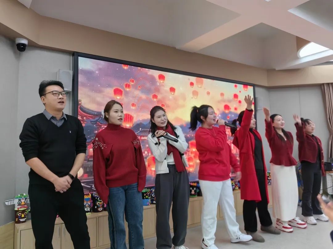 【立小 • 开学季】一起“热辣滚烫” 迎来“飞驰人生”｜2024年春季新学期教师开启仪式
