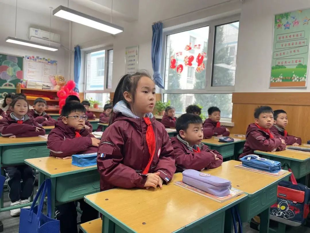 【立小•聚焦教学】推门听课促成长 收心归位新起航｜石家庄私立一中附属小学开展新学期“推门听课”活动