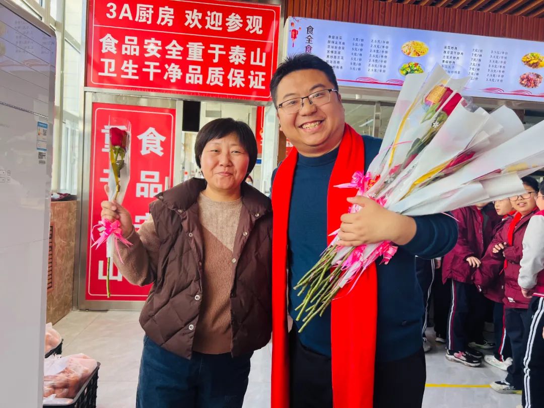 致敬最美女教师，铿锵玫瑰别样红！