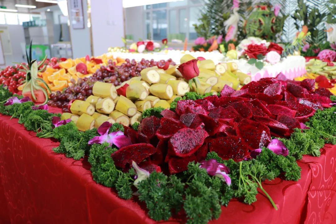 致敬最美女教师，铿锵玫瑰别样红！