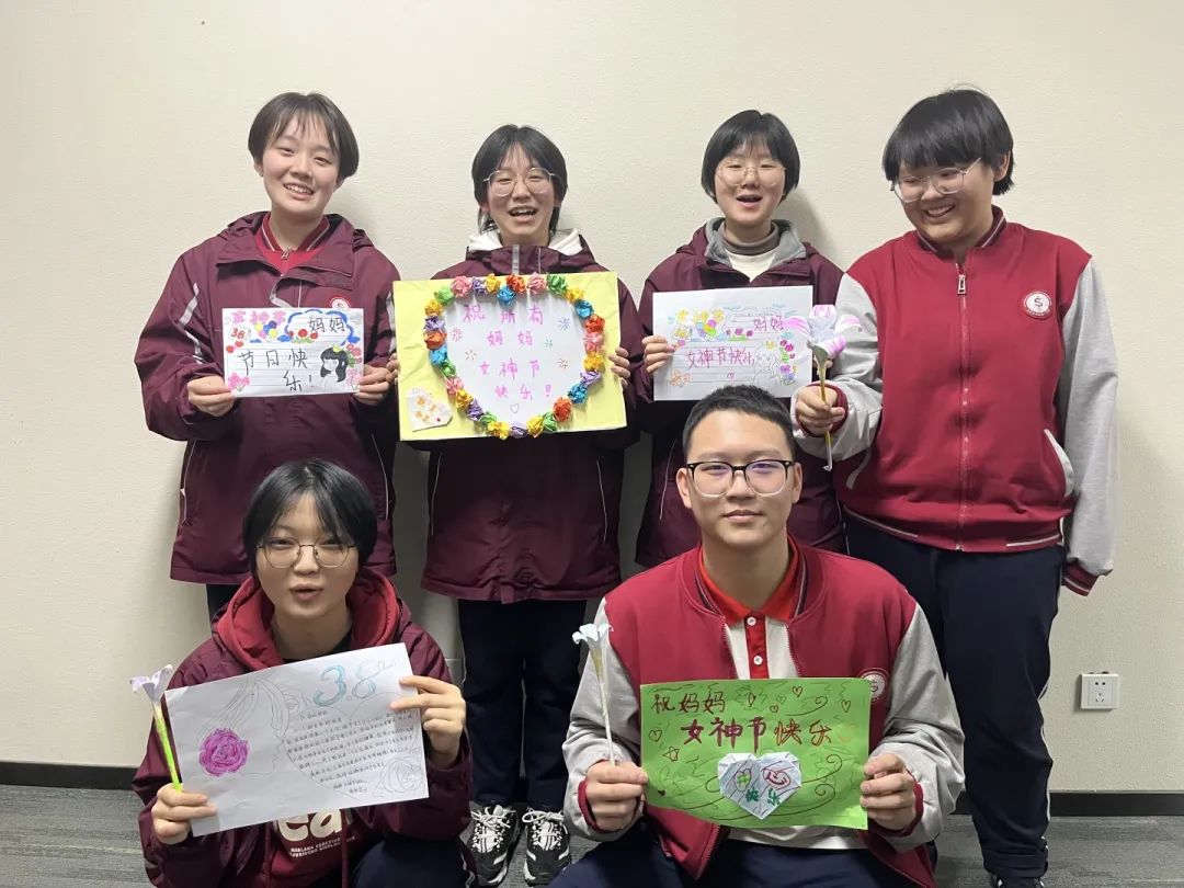 致敬最美女教师，铿锵玫瑰别样红！