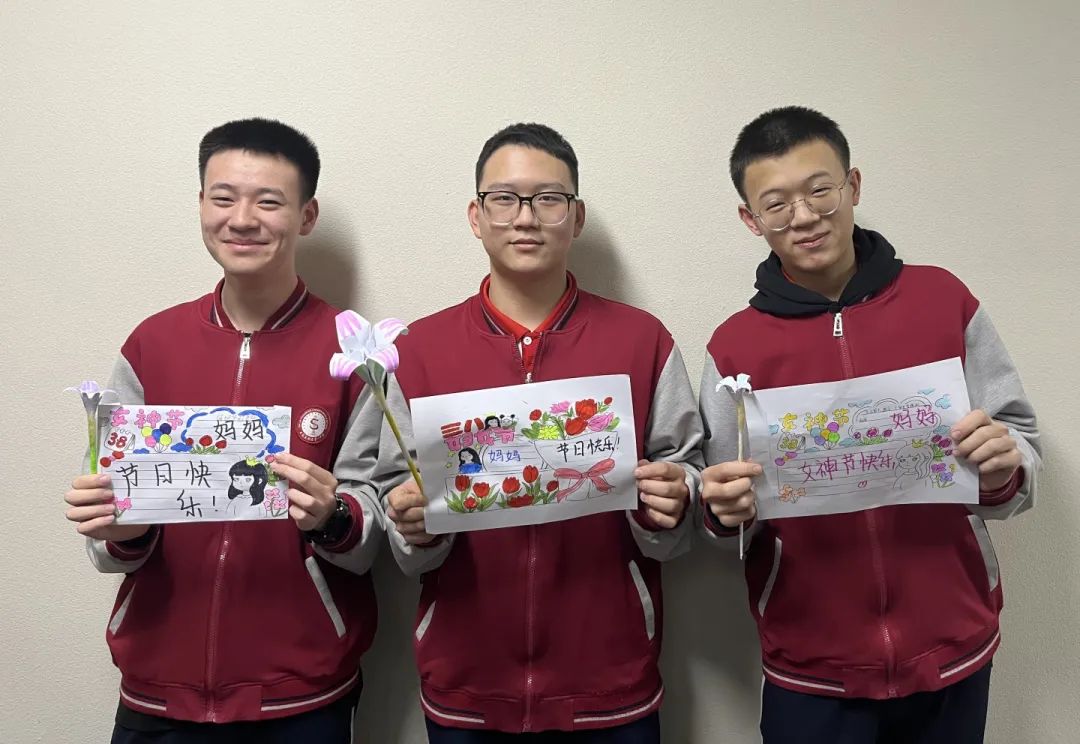 致敬最美女教师，铿锵玫瑰别样红！