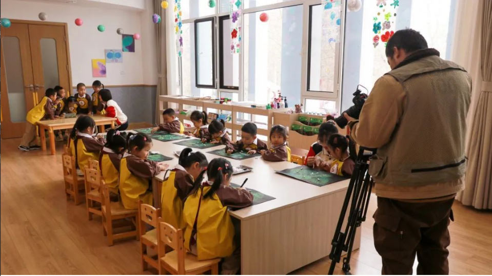 中央电视台CCTV栏目组走进石家庄私立第一中学