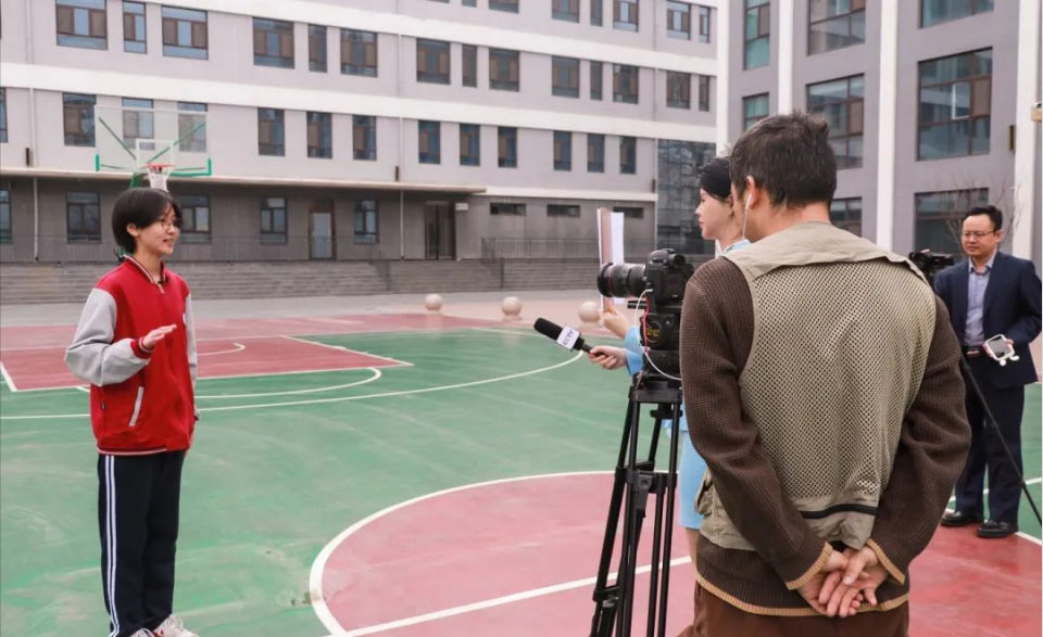 中央电视台CCTV栏目组走进石家庄私立第一中学