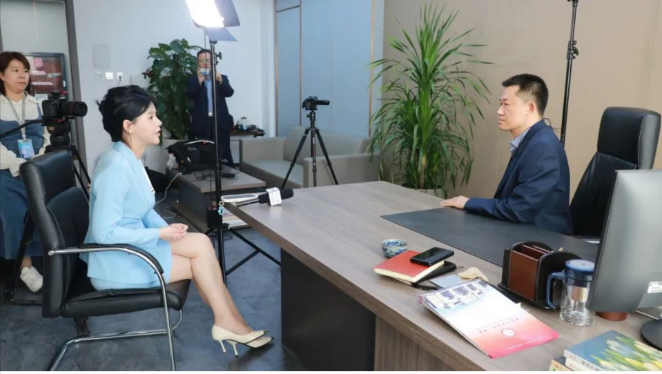 中央电视台CCTV栏目组走进石家庄私立第一中学