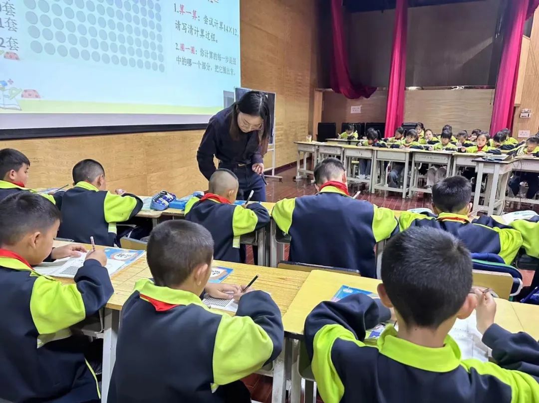 【立小•聚焦教学】春日沐人心 送课传真情｜“名师送课下乡”活动纪实