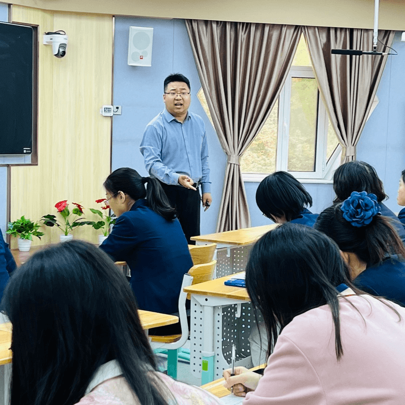 【立小•聚焦教学】研习作技法 促妙笔生花｜语文组习作校本大教研纪实