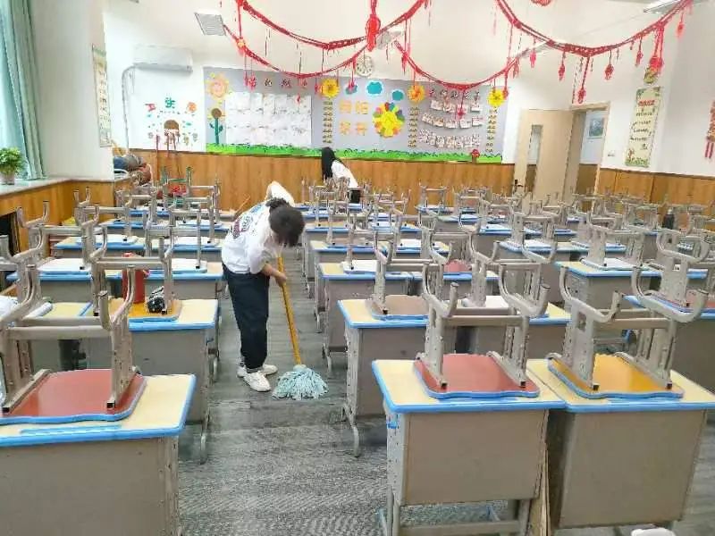 【立小• 五美校园】“洗城降尘 美化环境”｜私立一中附属小学在行动