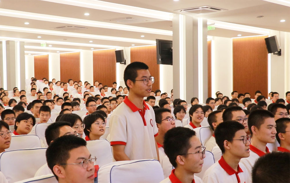 清华大学博士生导师徐华教授莅临我校举办高端讲坛