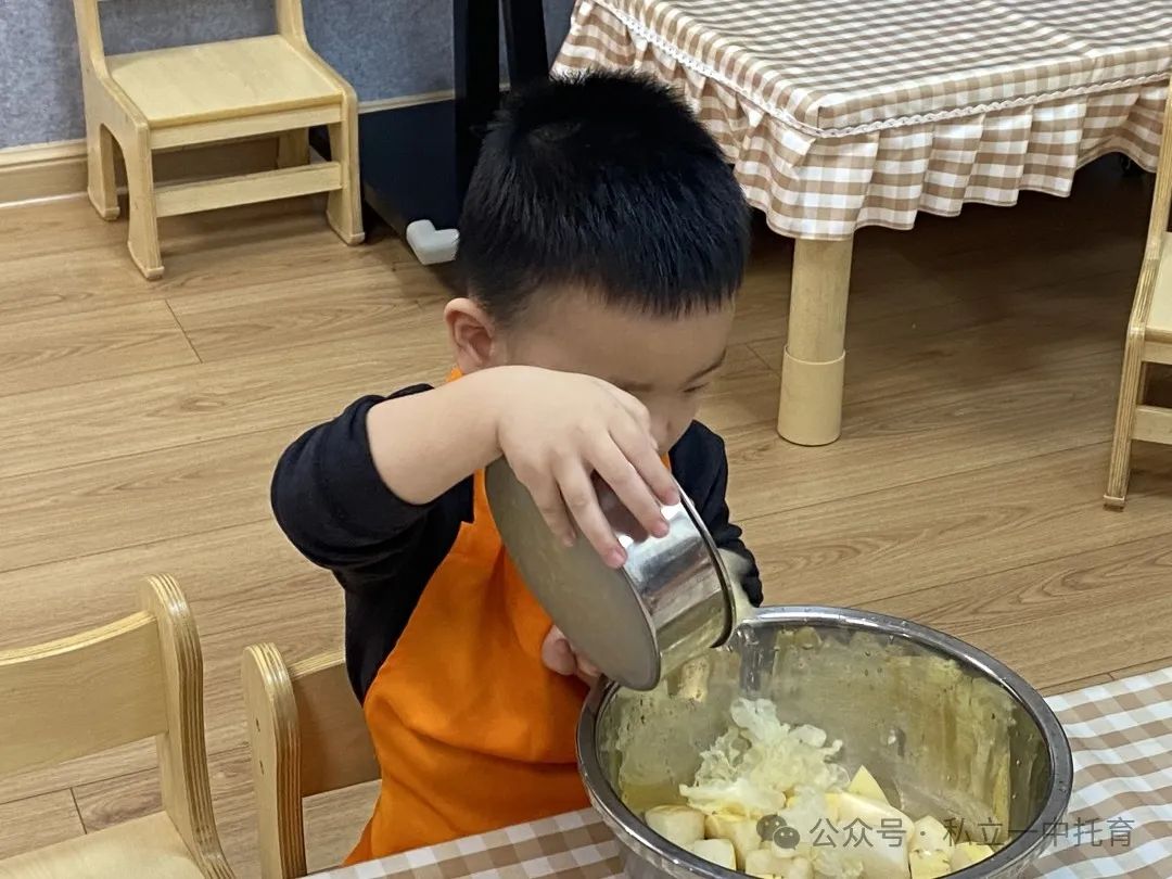 【宝龙托育】食育课——秋冬限定·小吊梨汤
