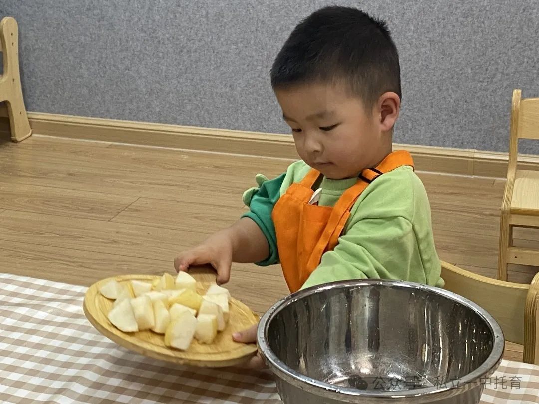 【宝龙托育】食育课——秋冬限定·小吊梨汤