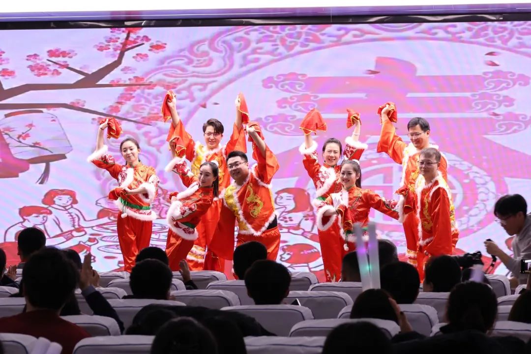 匠心筑梦齐奋进​ 踔厉笃行谱华章丨石家庄私立第一中学2025年会盛典