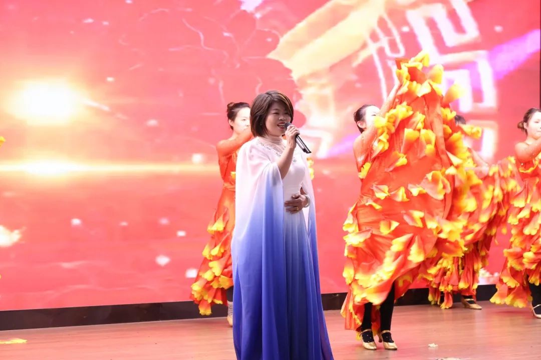 匠心筑梦齐奋进​ 踔厉笃行谱华章丨石家庄私立第一中学2025年会盛典