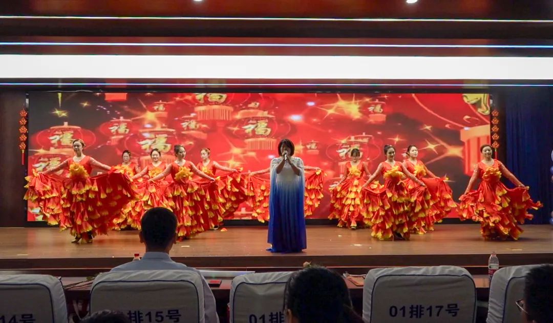 匠心筑梦齐奋进​ 踔厉笃行谱华章丨石家庄私立第一中学2025年会盛典