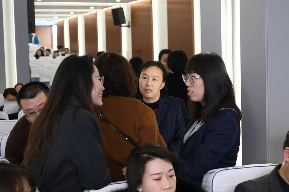 【立小 • 开学季】倾听你的声音 新岁我们一起 | 2025年春季期初家校恳谈会