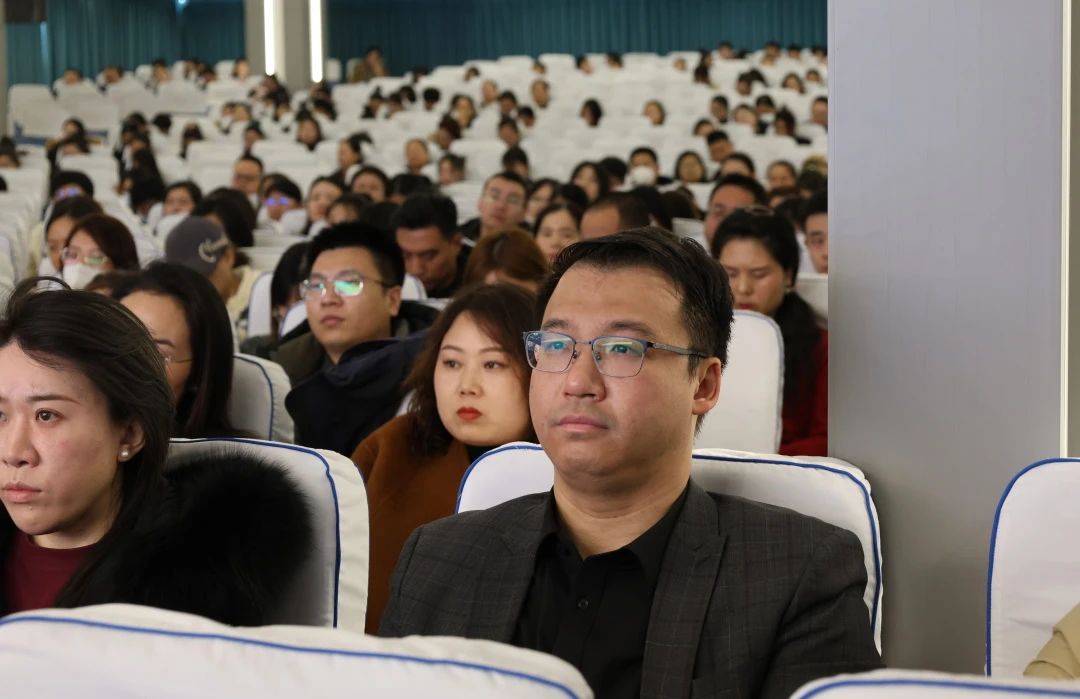 【立小 • 开学季】倾听你的声音 新岁我们一起 | 2025年春季期初家校恳谈会