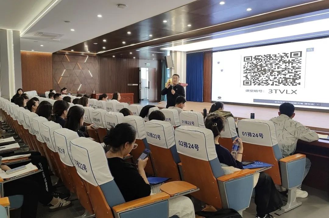 【立小•研修】Deepseek人工智能强势赋能 省级研修重塑基础教育新生态