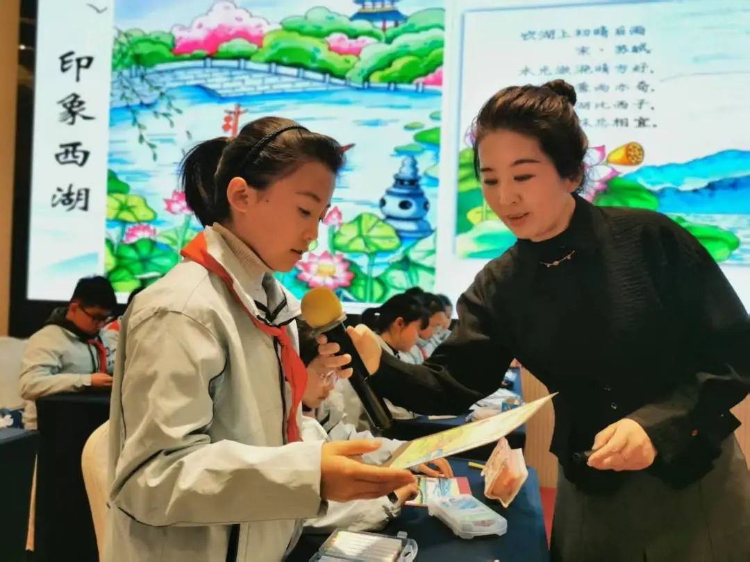 【立小 • 教学】当苏轼的诗遇上音符与色彩｜徽派课堂展示三师共奏晴雨曲