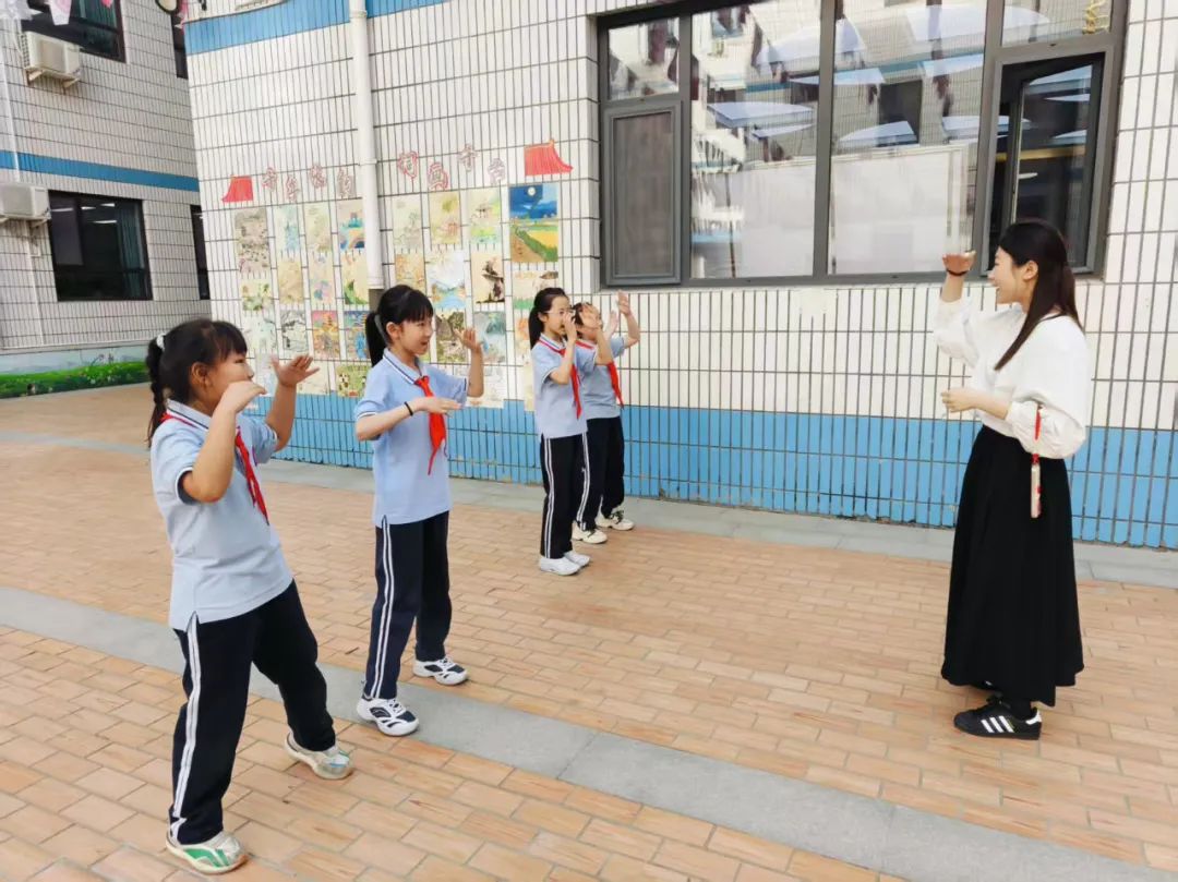 【立小 • 教学】道法为笔展风采 以体育人筑梦圆｜区教师素质赛活动纪实〈一〉