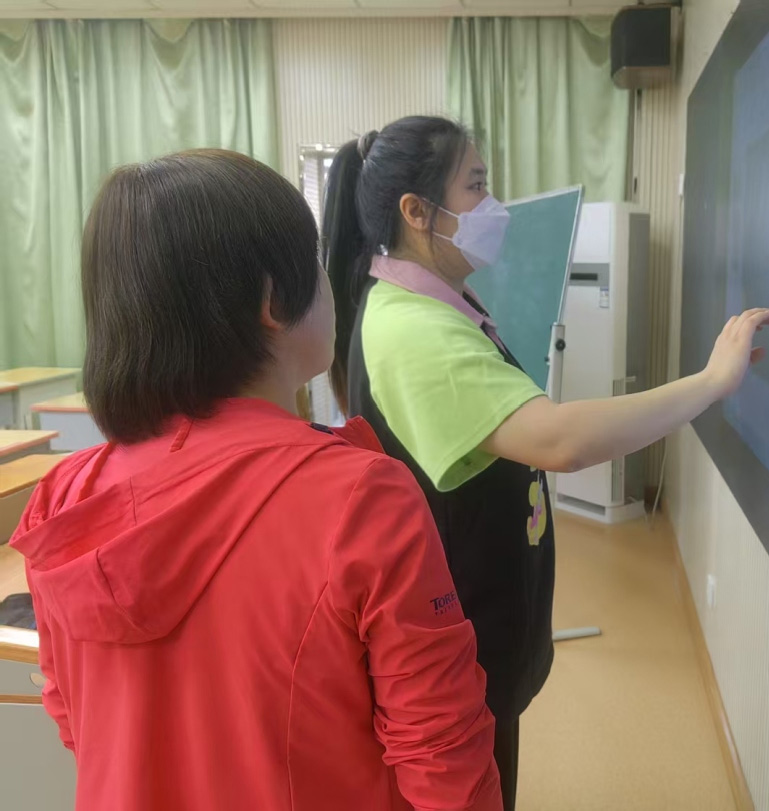【立小 • 教学】双语辩课展英姿 笔绘丹青共争辉｜区教师素质赛活动纪实〈二〉