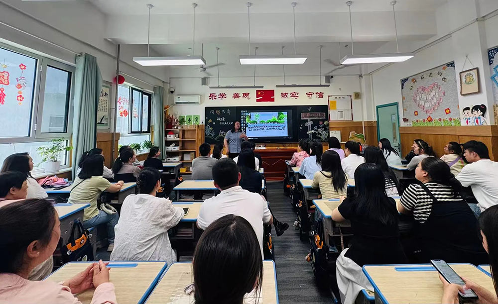 【立小•家校共育】又一种教育智慧！从家长会开始 | 2024-2025学年下学期家长会温馨落幕