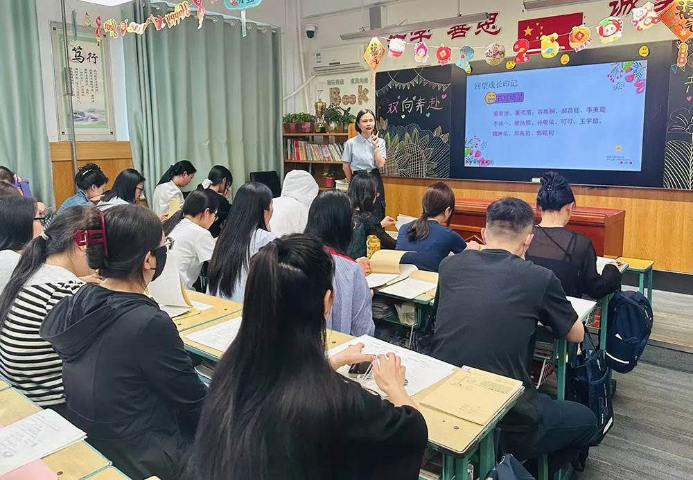 【立小•家校共育】又一种教育智慧！从家长会开始 | 2024-2025学年下学期家长会温馨落幕
