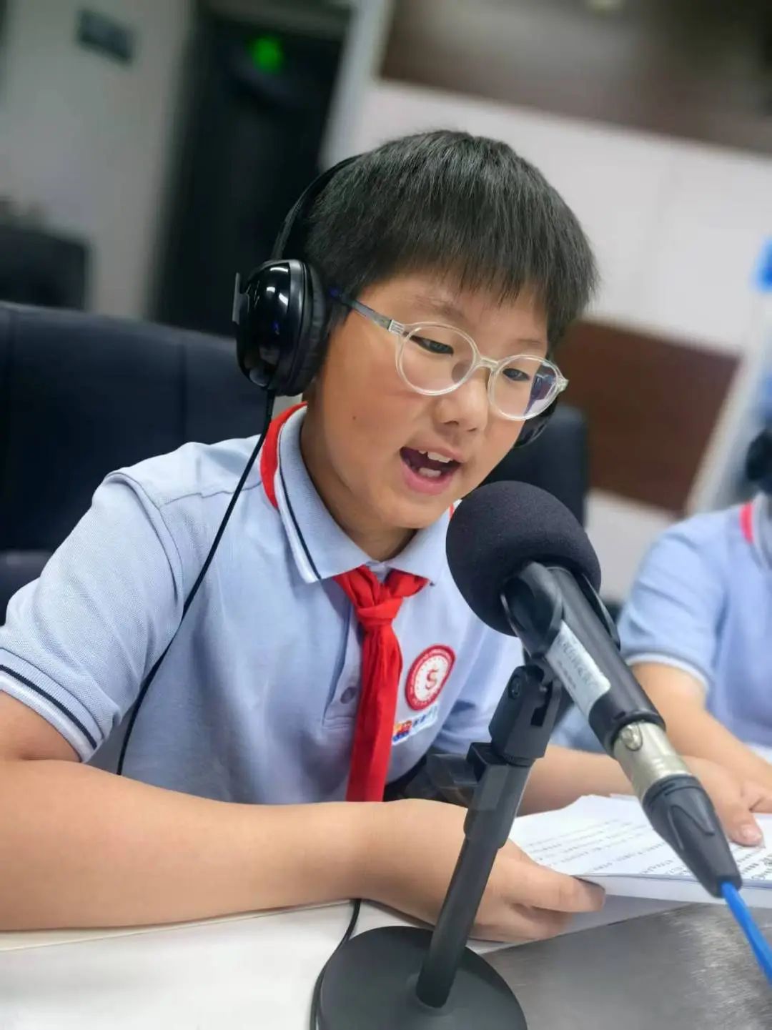 【立小•聚光灯】师生共绘历史长卷 解锁新时代育人密码｜立小师生做客石家庄新闻广播