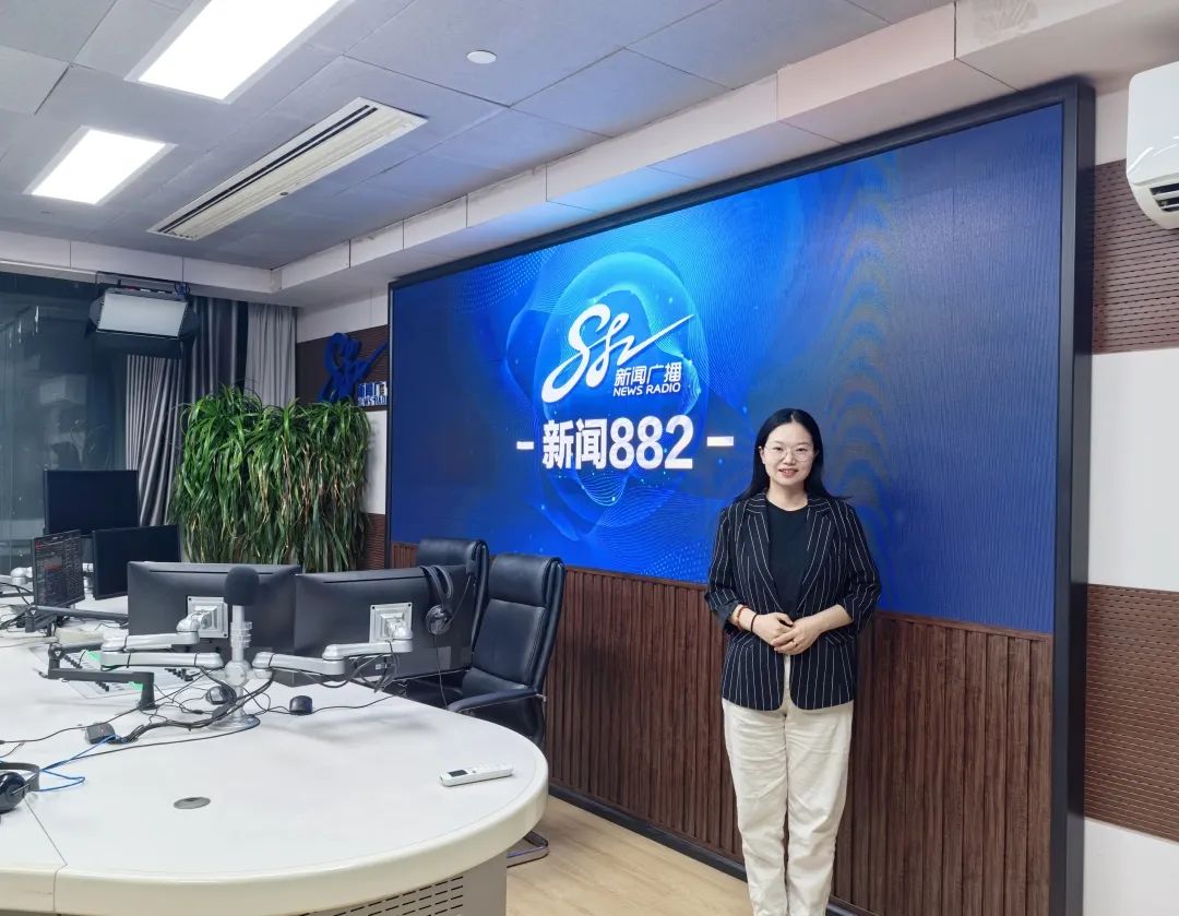 【立小•聚光灯】师生共绘历史长卷 解锁新时代育人密码｜立小师生做客石家庄新闻广播