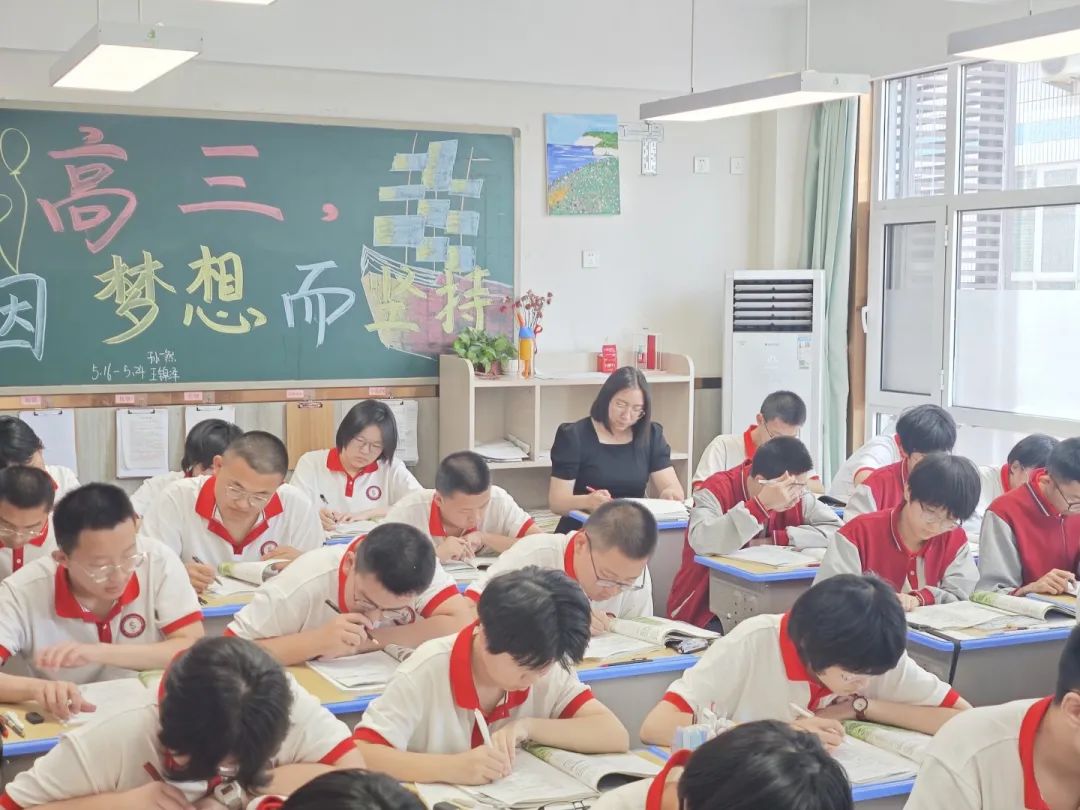 慈师挚友丨走进学生心目中的老师