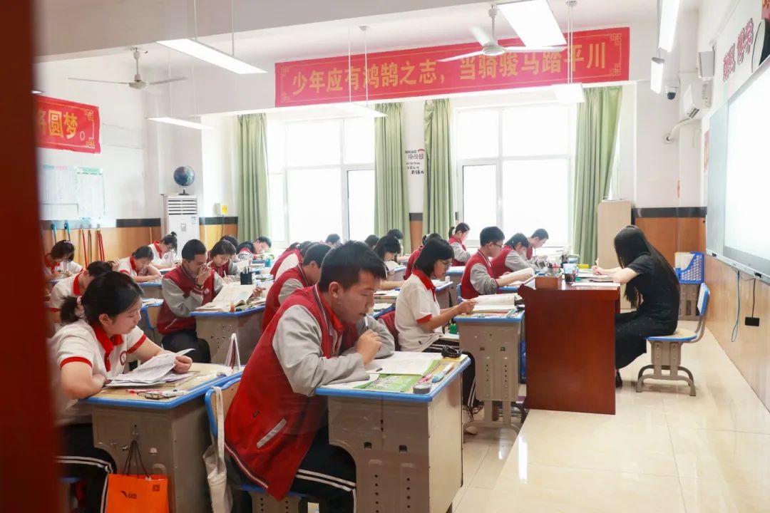 高考倒计时，我们陪你全力以赴​！