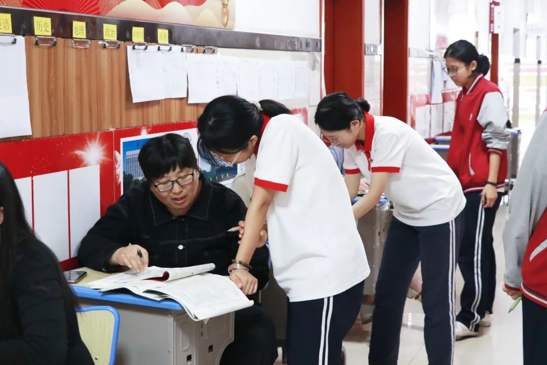 高考倒计时，我们陪你全力以赴​！
