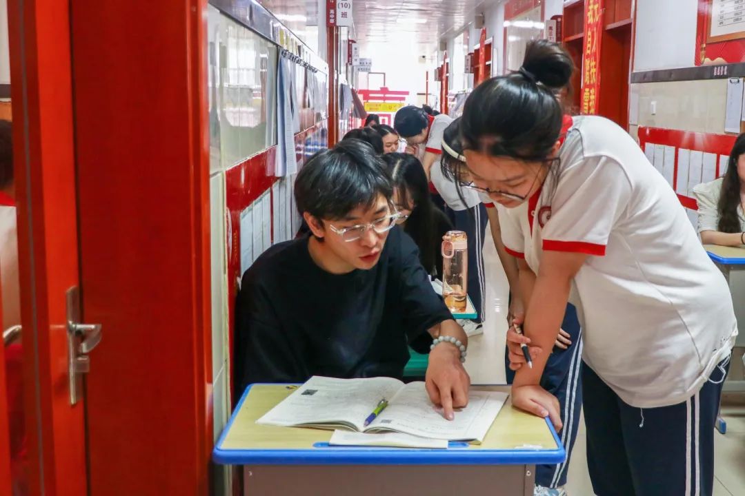 高考倒计时，我们陪你全力以赴​！