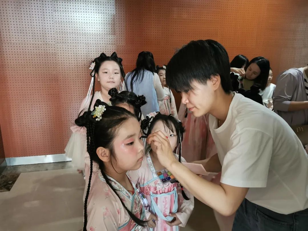 【立小 • 美育】蒲月长歌 共迎端午|立小携手中华诗园端午节亮相市台