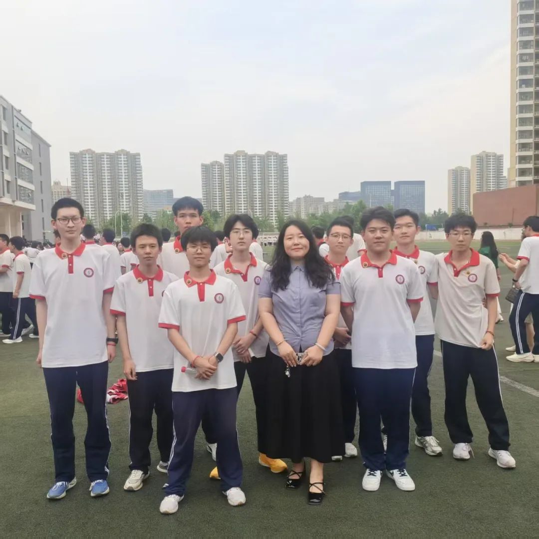 忆・逐光征途 启・璀璨新程丨石家庄私立第一中学2025届高三毕业典礼