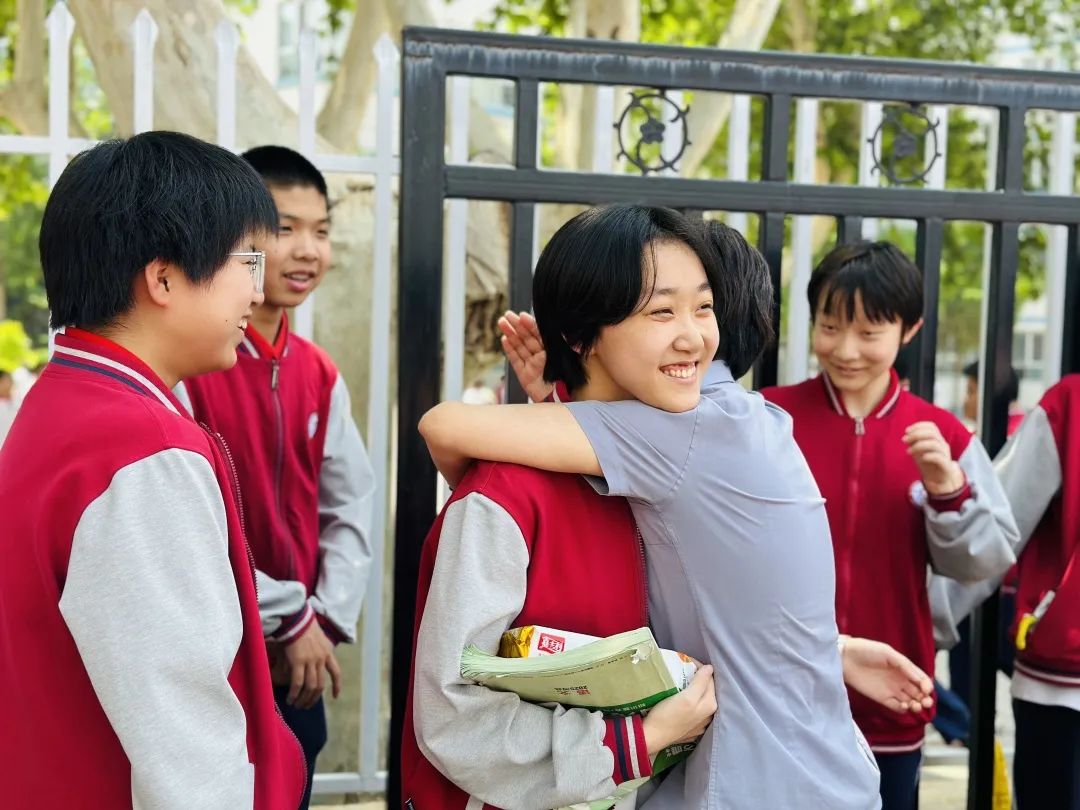 【立小 • 绽放】中高考加油！书写属于你们的荣光