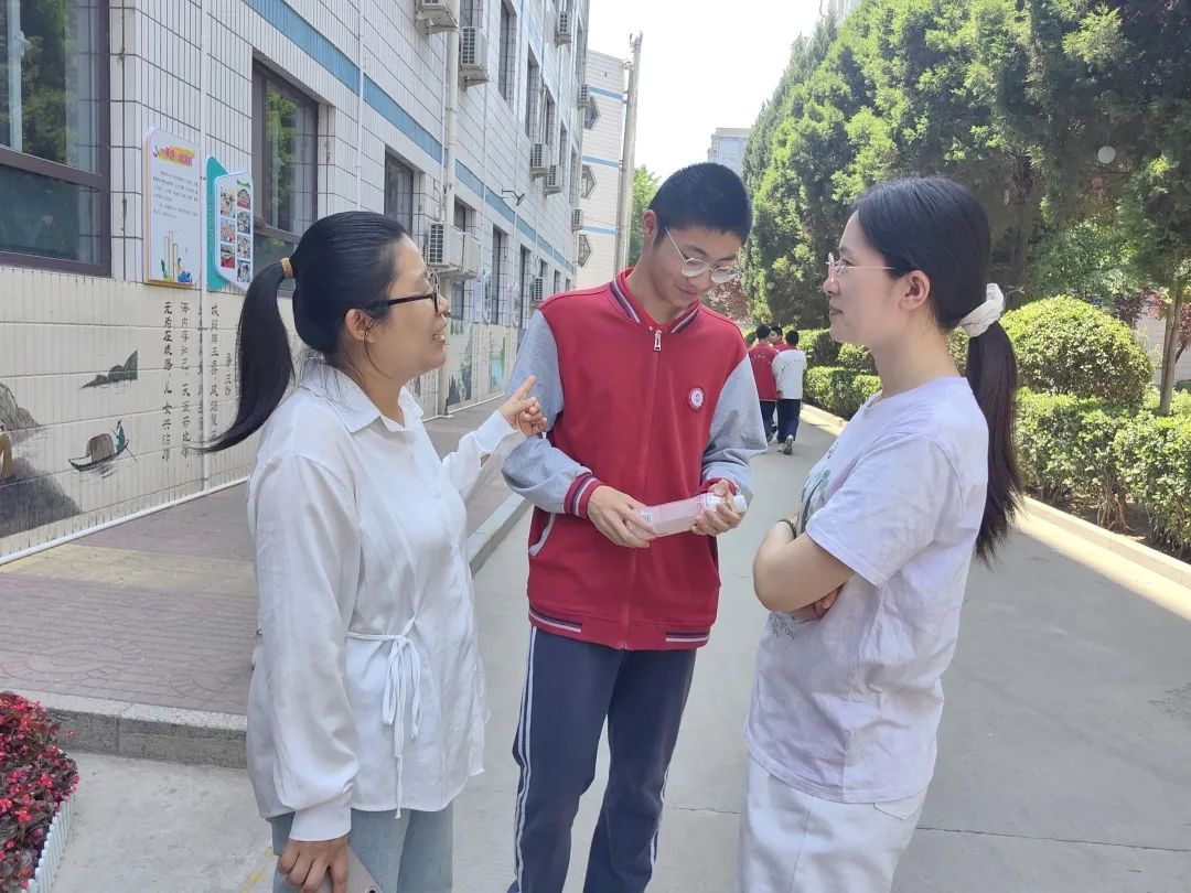 【立小 • 绽放】中高考加油！书写属于你们的荣光