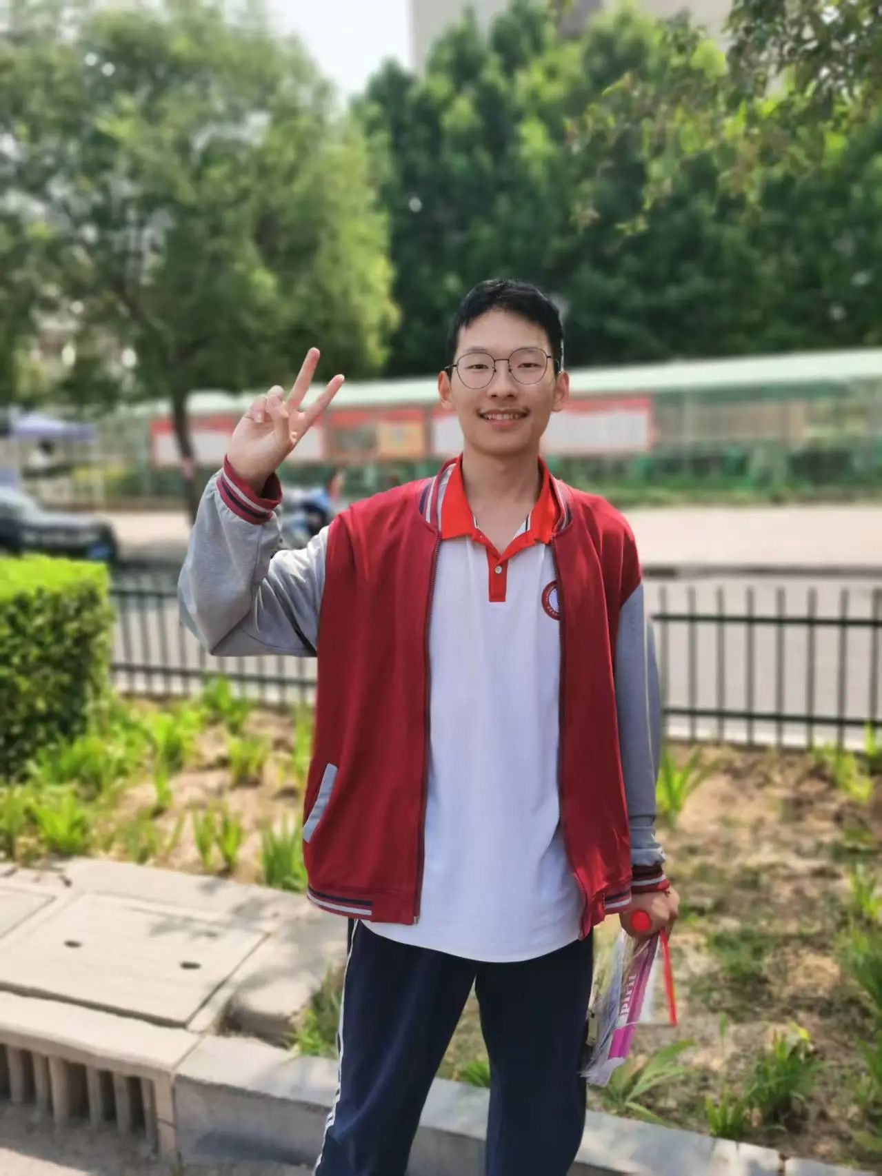 执笔为剑赴考场 旗开得胜跃龙门丨直击私立一中高考送考高燃现场！