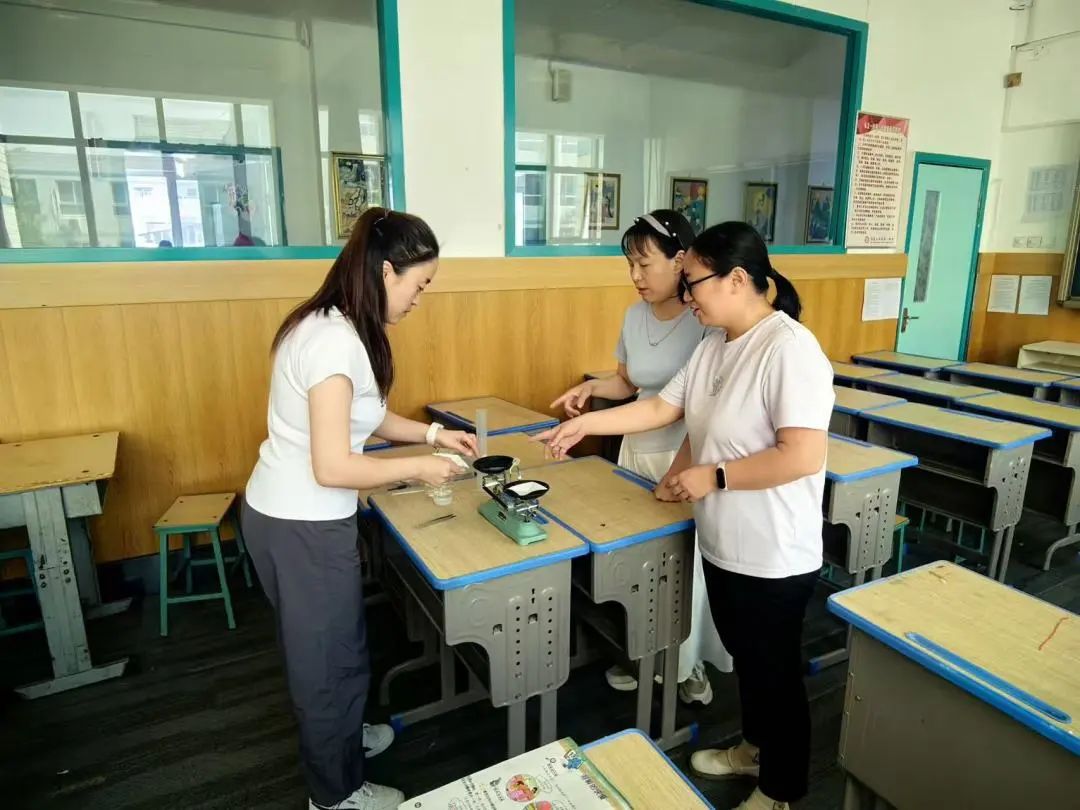 【立小 • 教学】三尺讲台竟风采 百炼青春绽芳华｜区教师素质赛活动纪实