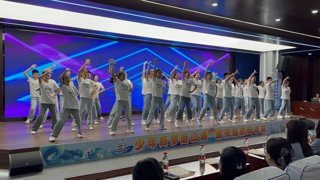 【立小•毕业季】少年有梦赴山海 逐光启航向未来｜2025届毕业盛典