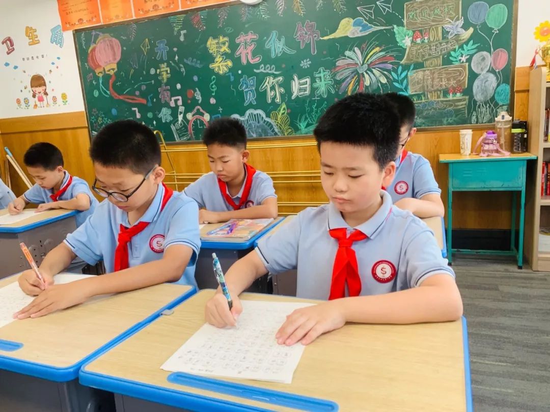 【立小欢迎你】只有万紫千红的课程 才能绽放百花齐放的生命 「贰」