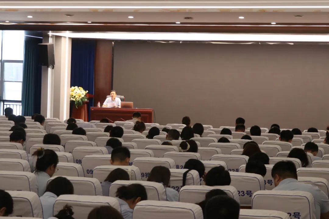 凝“新”聚力共奋进 砥砺同行谱新篇 丨石家庄私立第一中学2025年暑期全员培训大会隆重启幕