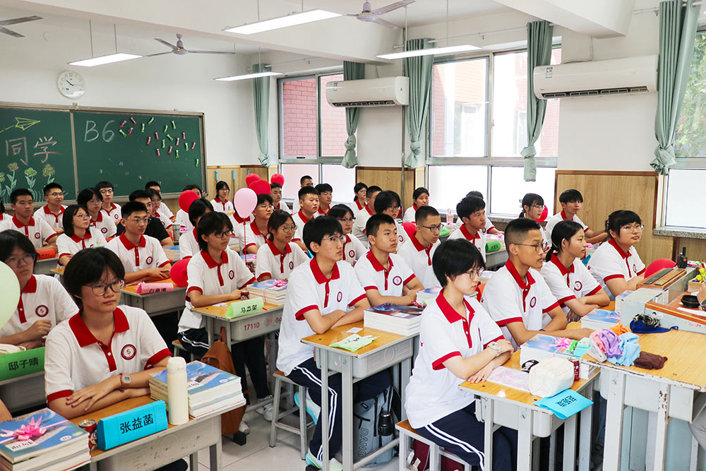 梦想启航，温暖相遇！石家庄私立第一中学新生报到日全程高燃