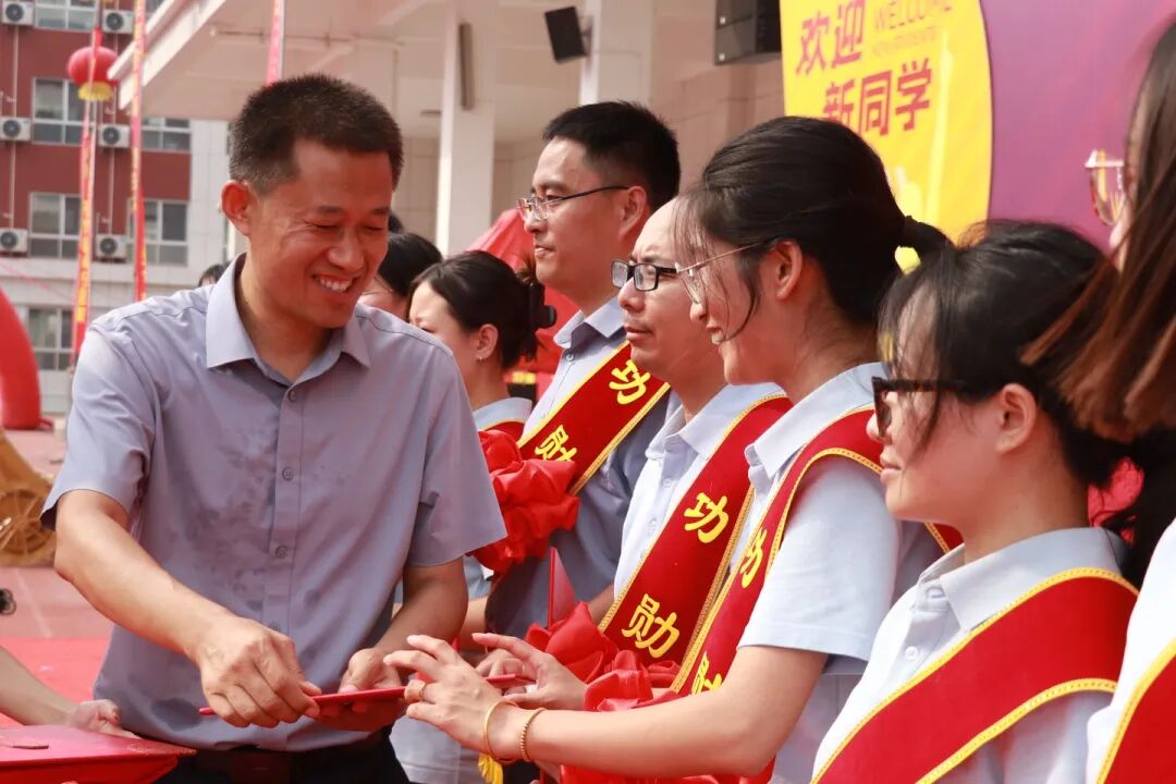 最美的相遇 最好的未来丨石家庄私立第一中学2025年秋季开学典礼隆重举行