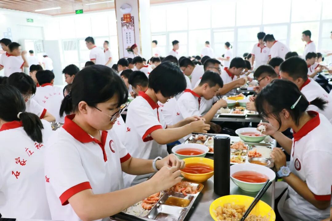 初见倾心 一周倾情丨石家庄私立第一中学新生的缤纷初体验