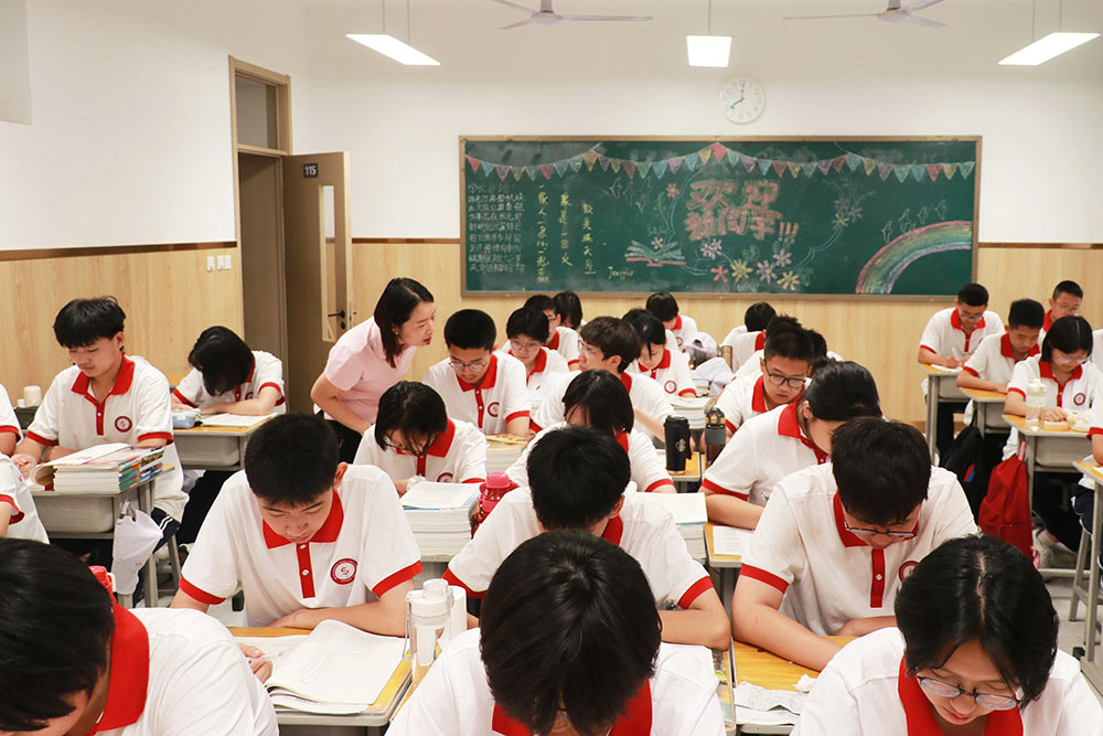 初见倾心 一周倾情丨石家庄私立第一中学新生的缤纷初体验